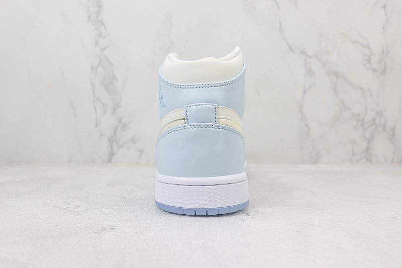 Air Jordan 1 Mid "Glitter Swoosh" фото № 9