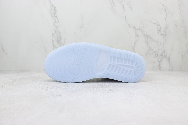 Air Jordan 1 Mid "Glitter Swoosh" фото № 8