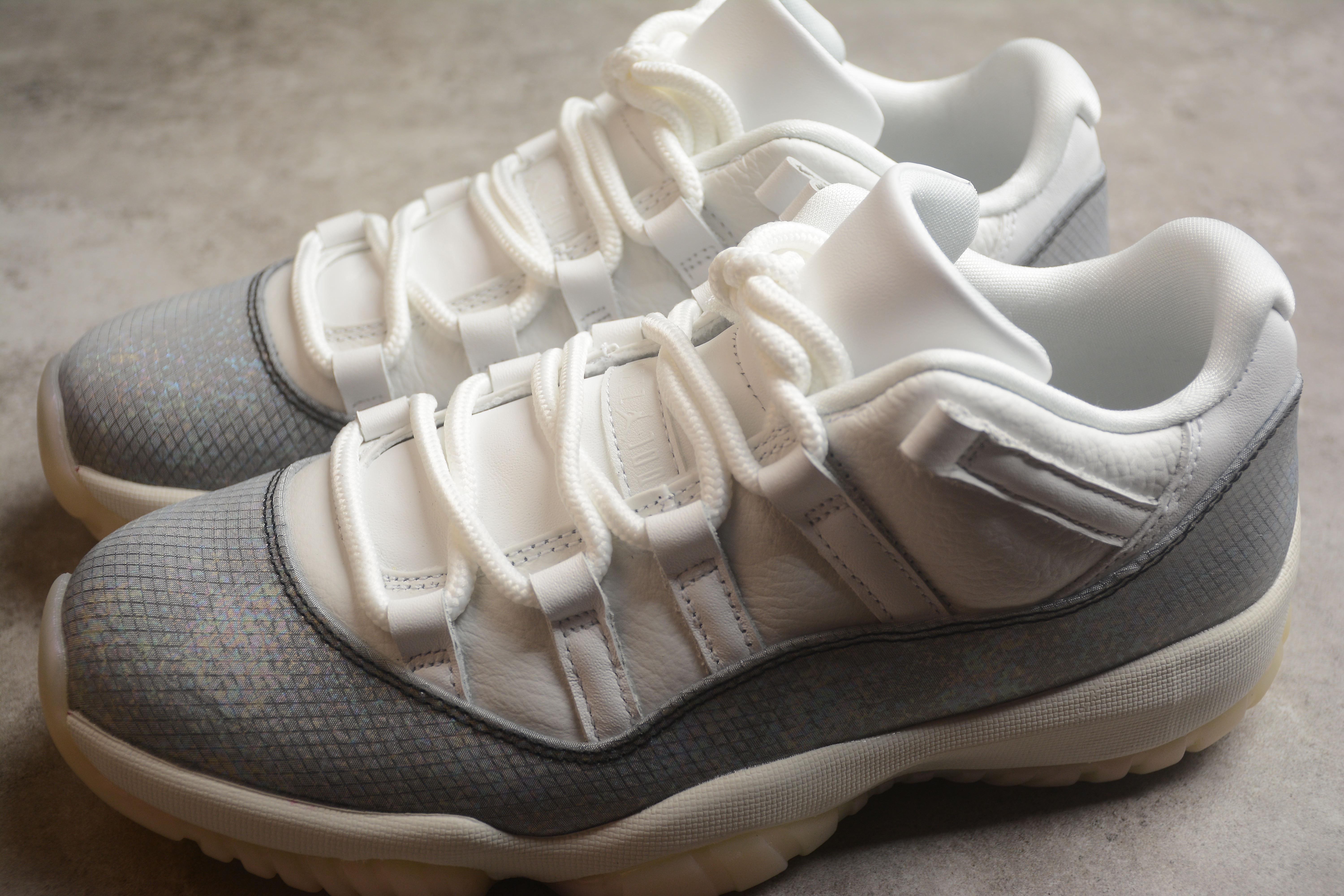 Air Jordan 11 Retro "White Silver" фото № 8