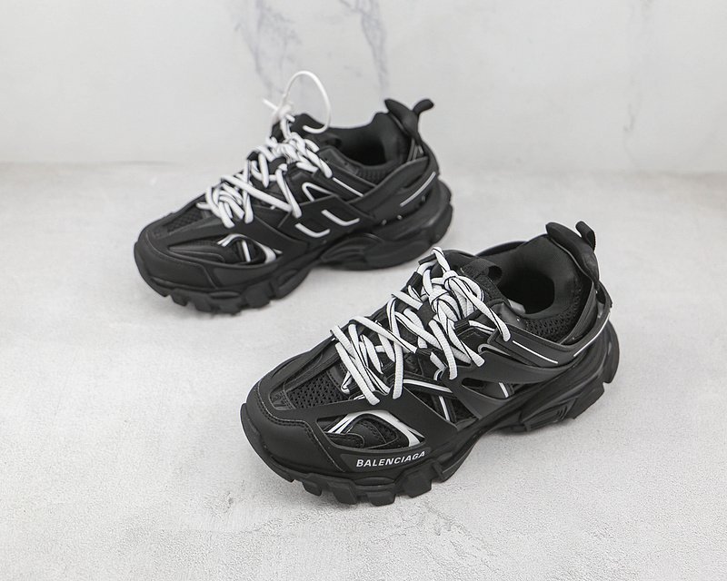 Balenciaga Track "Void Black/White" фото № 5