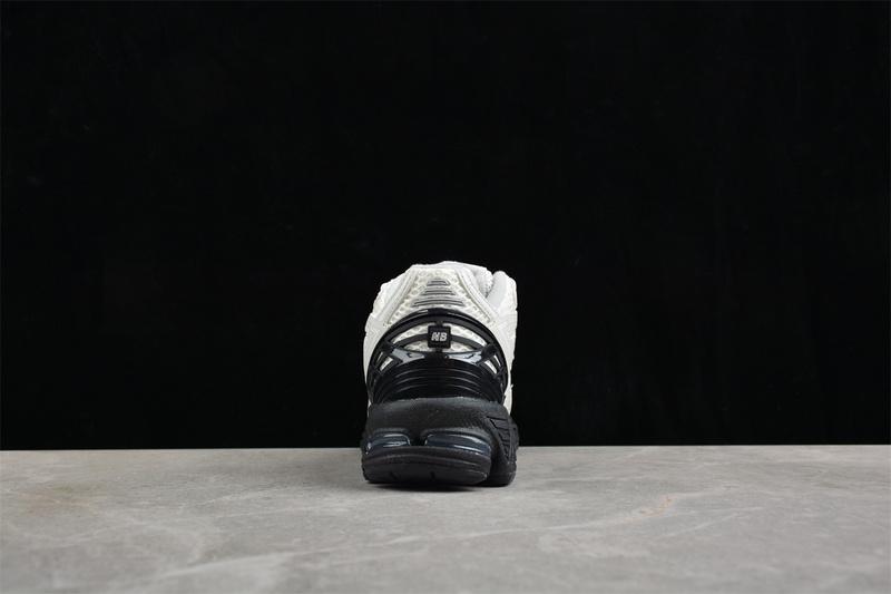 Comme des Garçons Homme x New Balance 1906R "White" фото № 2