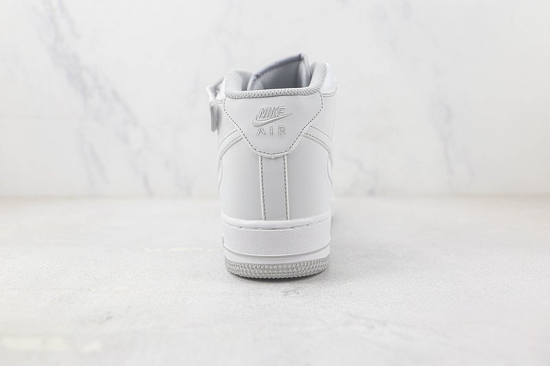Nike Air Force 1 Mid "Leather White" фото № 9