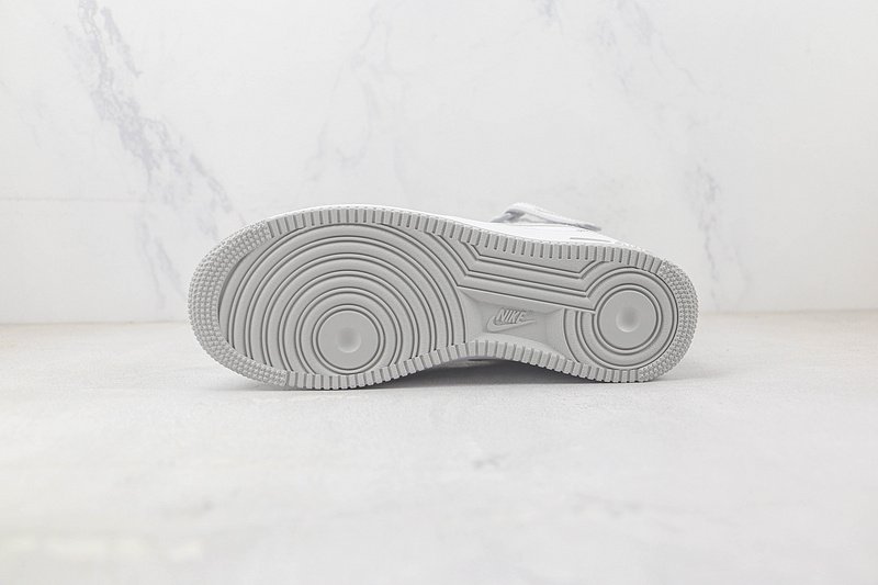 Nike Air Force 1 Mid "Leather White" фото № 8