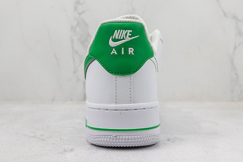 Nike Air Force 1 Low "White/Light Green/Silver Swoosh" фото № 9