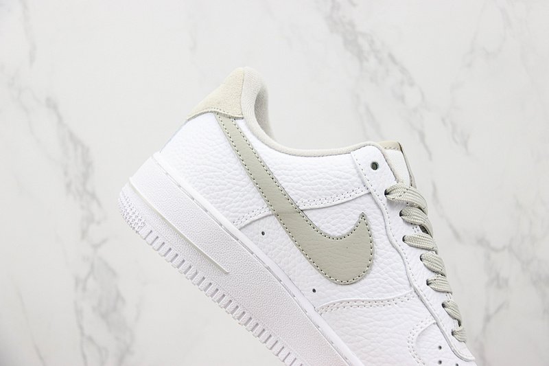 Nike Air Force 1 Low "Summit White/Light Bone" фото № 3