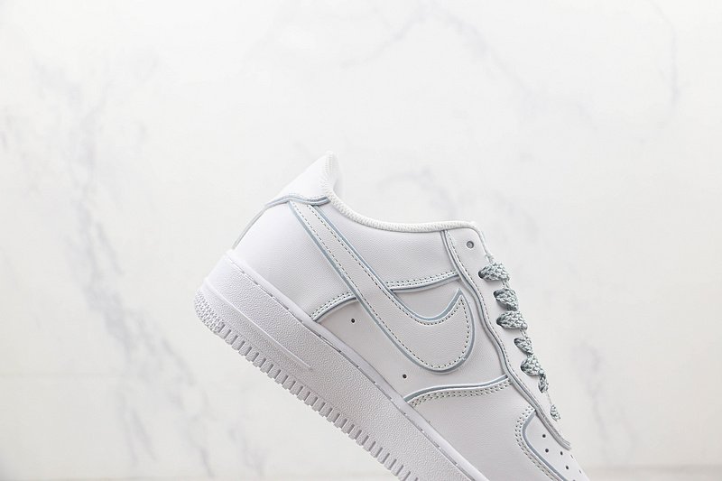 Nike Air Force 1 Low 07 "Triple White Stussy" фото № 3