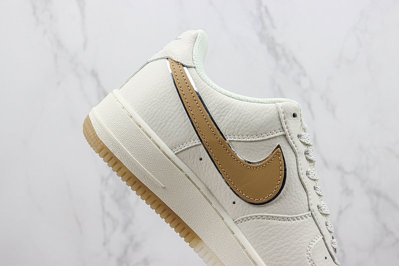 Undefeated x Nike Air Force 1 Low "Brown/Dark Grey/Sliver" фото № 3