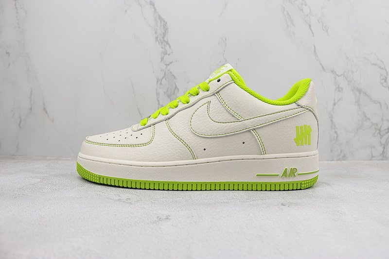 Undefeated x Nike Air Force 1 Low "Rice White/Neon Green" фото № 2