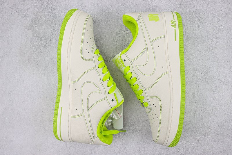 Undefeated x Nike Air Force 1 Low "Rice White/Neon Green" фото № 6