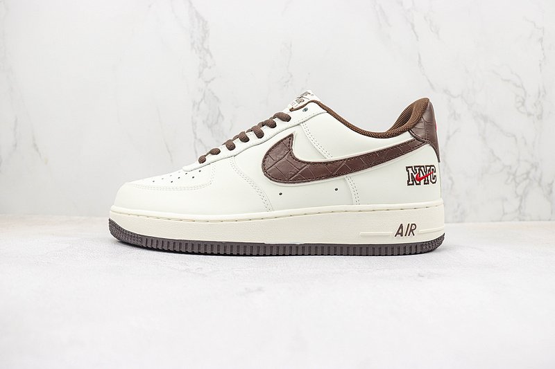 Nike Air Force 1 Low "NYC" фото № 2