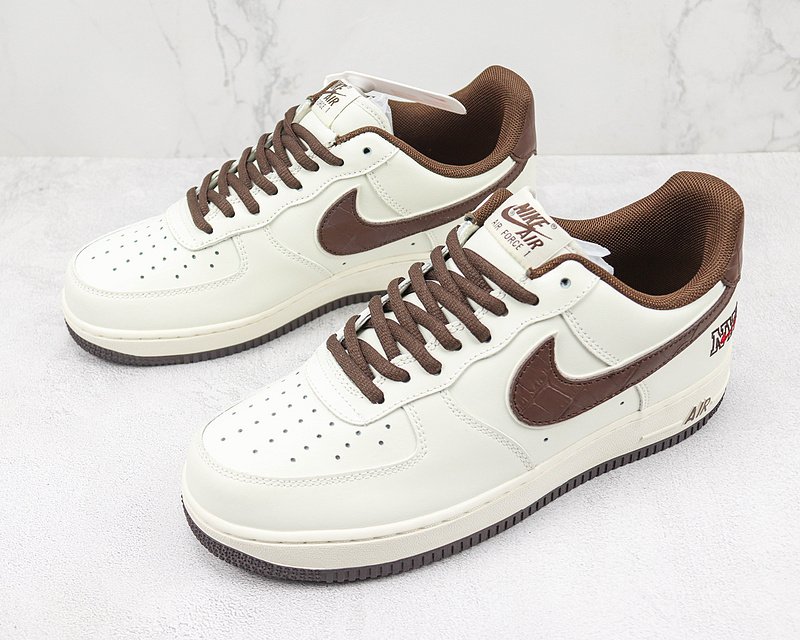 Nike Air Force 1 Low "NYC" фото № 5