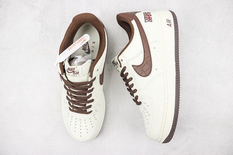 Nike Air Force 1 Low "NYC" фото № 7