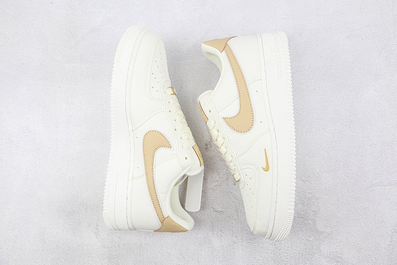 Nike Air Force 1 Low "Beige/Gold Swoosh" фото № 7