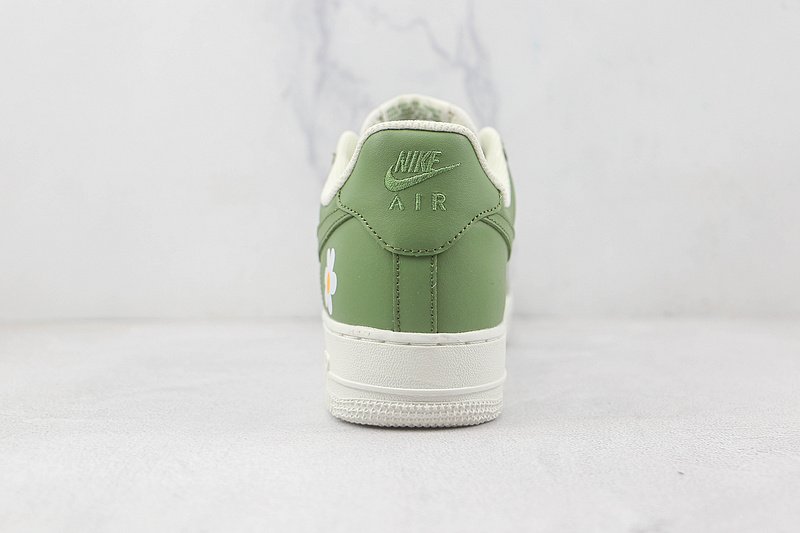 Nike Air Force 1 Low "Light Green/Love" фото № 9