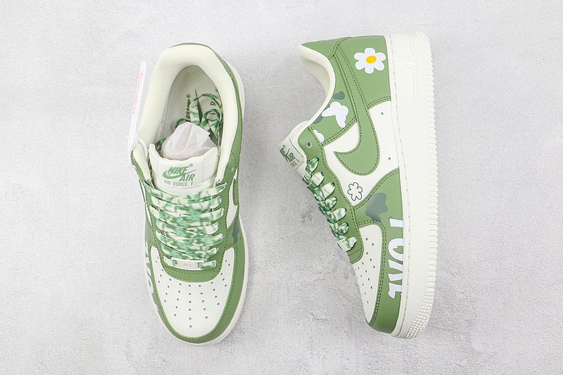 Nike Air Force 1 Low "Light Green/Love" фото № 6
