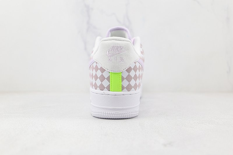 Nike Air Force 1 Low "Barely Grape" фото № 9