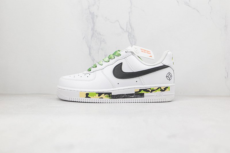 Nike Air Force 1 07 "White/Green" фото № 2