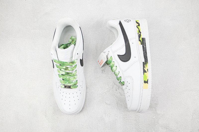 Nike Air Force 1 07 "White/Green" фото № 7