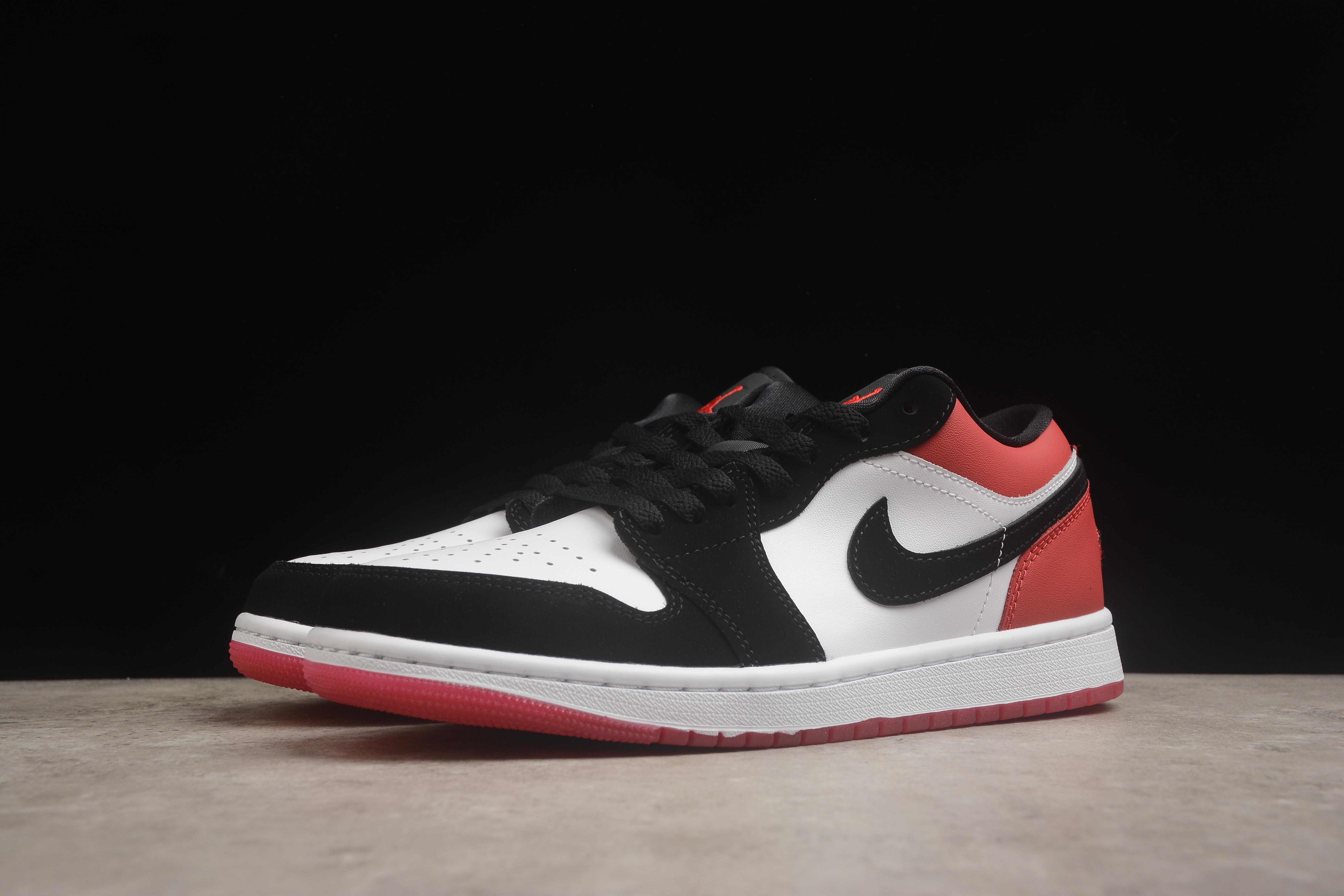 Nike Air Jordan 1 Low "Black Toe" фото № 9