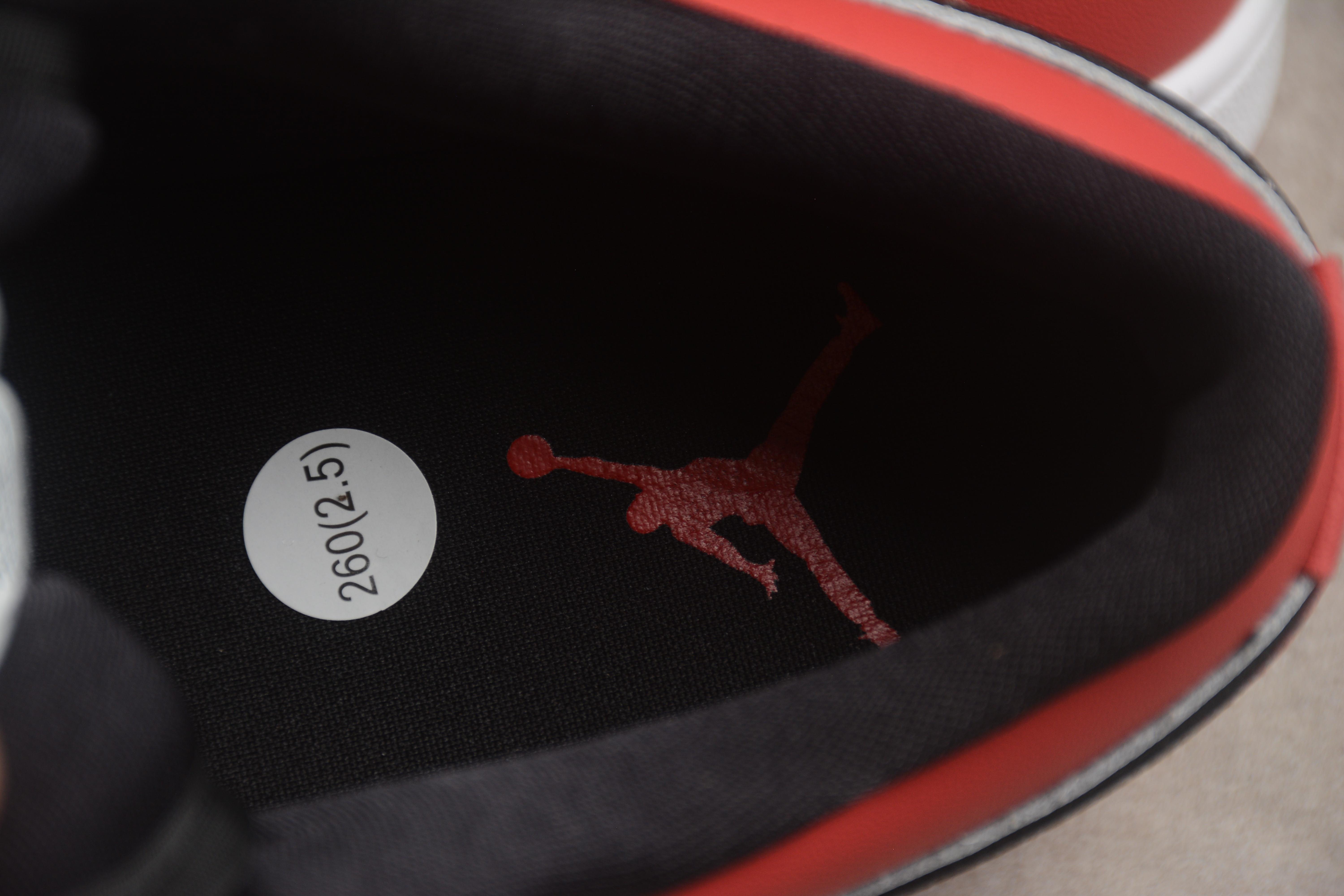 Nike Air Jordan 1 Low "Black Toe" фото № 8