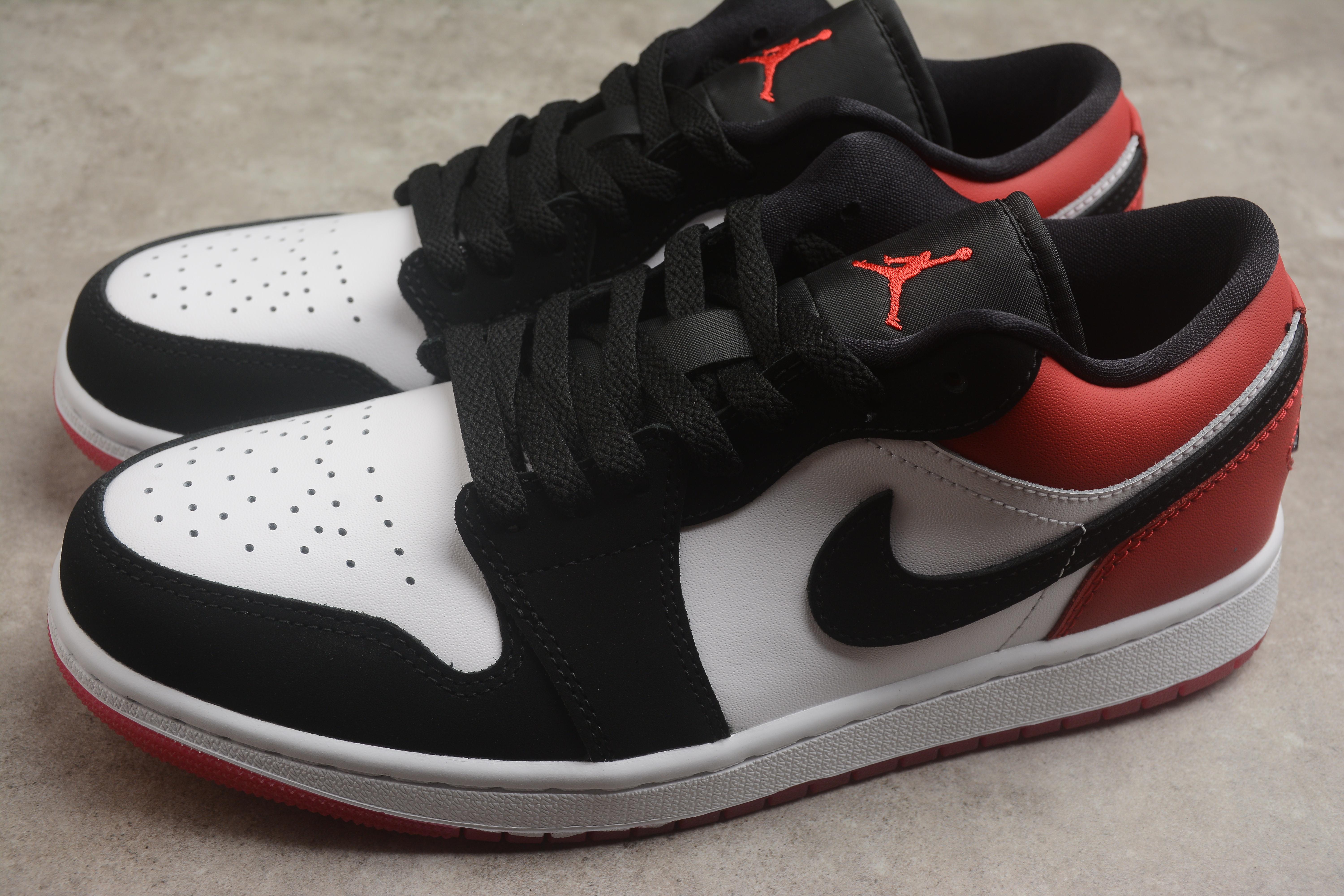 Nike Air Jordan 1 Low "Black Toe" фото № 6