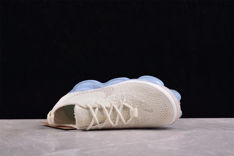 Nike Air Max Scorpion Flyknit "Coconut Milk" фото № 3
