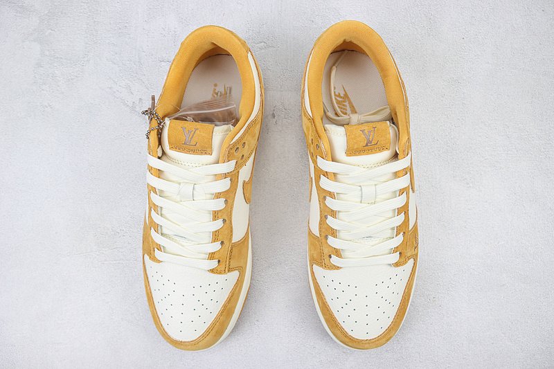 Louis Vuitton x Nike Dunk Low "Gold/White" фото № 7