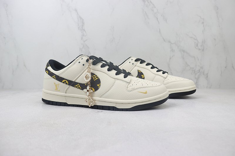 Louis Vuitton x Nike Dunk Low "Misty Trade/Core Black/Golden" фото № 6