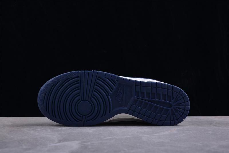 Supreme x Nike Dunk Low "White/Blue" фото № 6