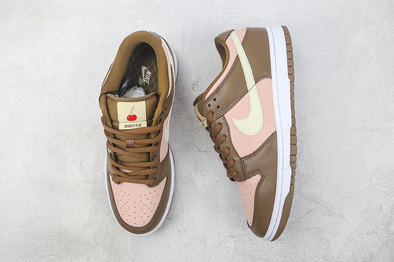 Stussy x Nike Dunk SB Low "Cherry" фото № 6