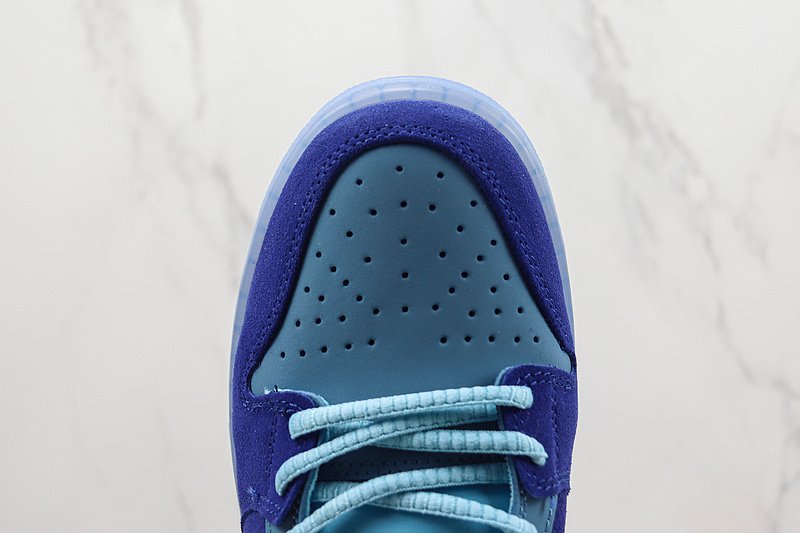 Nike SB Dunk Low «Run The Jewels» фото № 4