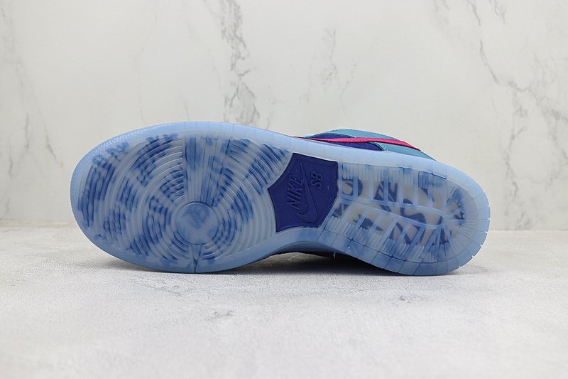 Nike SB Dunk Low «Run The Jewels» фото № 8