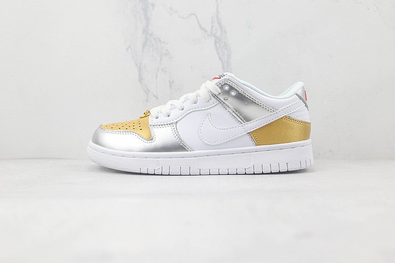 Nike Dunk Low SE "Silver Gold Metallic" фото № 2