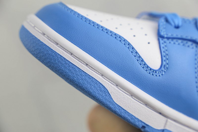 Nike Dunk Low "UNC" фото № 7