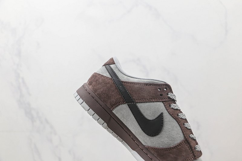 Otomo Katsuhiro x Nike SB Dunk Low "Steamboy OST/Brown/Gray" фото № 3