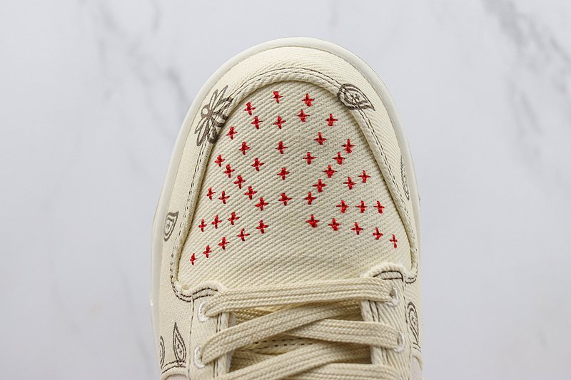 Nike Dunk Low "Light Orewood/Floral" фото № 4