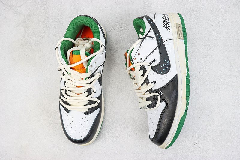 Nike Dunk Low "Hold Me Tight" фото № 6