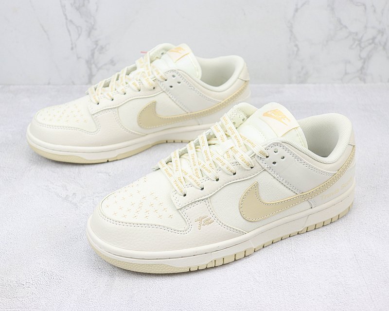 Nike Dunk Low "Pearl White/Coconut Milk" фото № 5