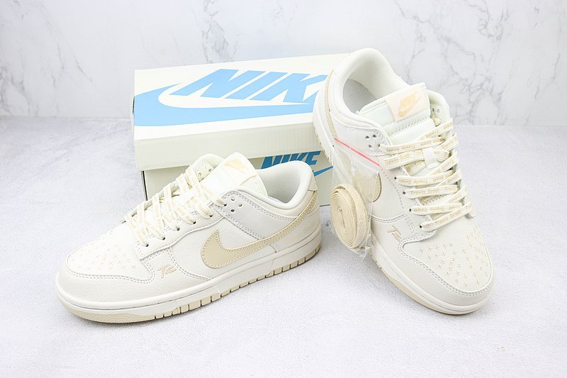 Nike Dunk Low "Pearl White/Coconut Milk" фото № 7