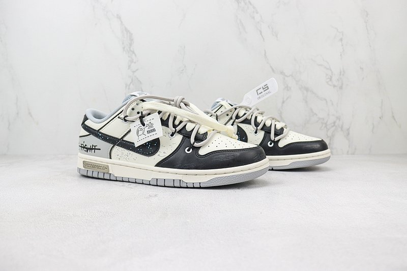 Nike Dunk Low "Hold Me Tight/Grey" фото № 6