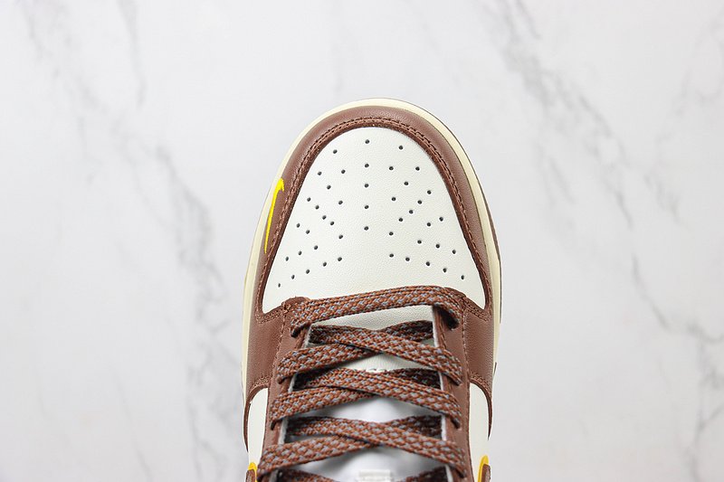 Nike Dunk Low "Diamond/Gold/Brown" фото № 4