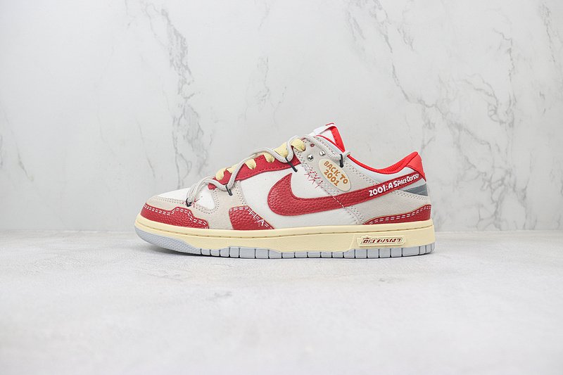 Nike Dunk Low Retro "Back to 2001" фото № 2