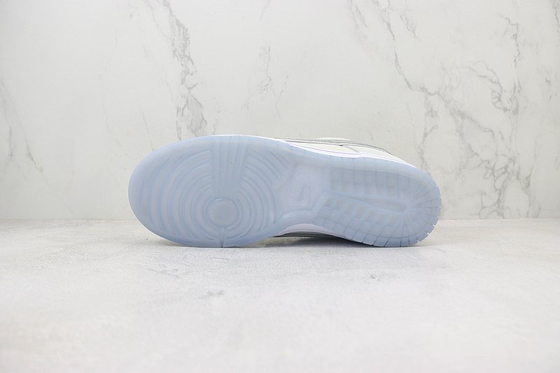 Tagz Footwear x Nike Dunk Low "White Lobster" фото № 8