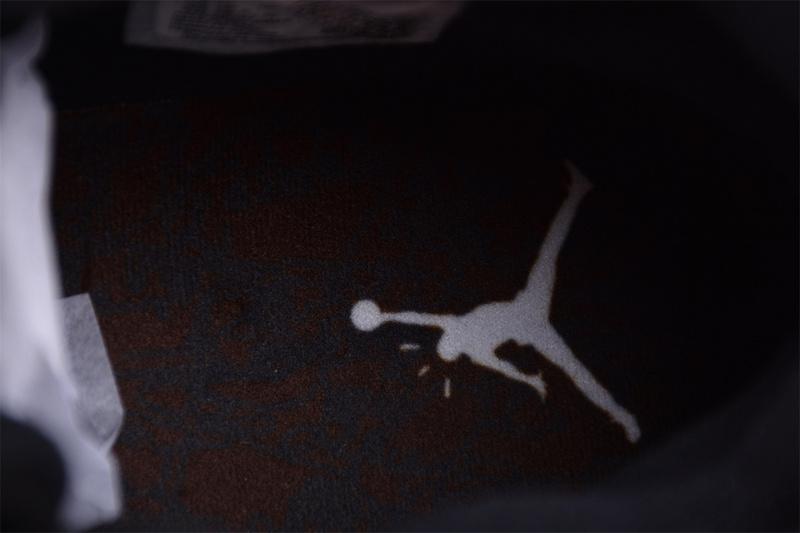 Travis Scott x Air Jordan Jumpman Jack "Dark Mocha" фото № 8