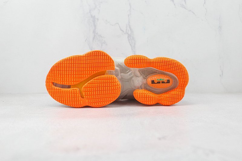 Nike LeBron 19 EP "Fast Food" фото № 8