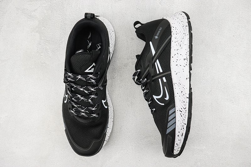 Gore-Tex x Nike Zoom Pegasus Trail 2 "Black/White Logo" фото № 6