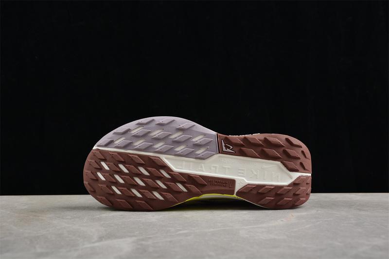 Nike Pegasus Trail 5 “Jade Horizon Crimson Tint” фото № 4