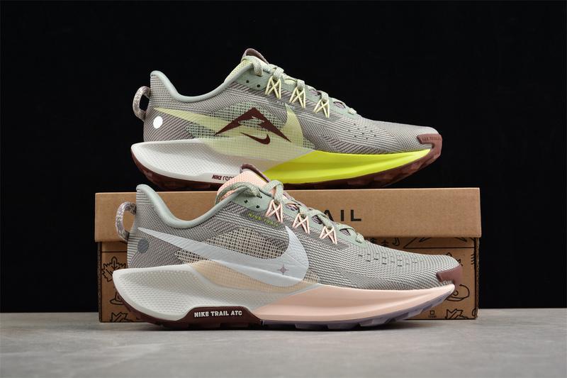 Nike Pegasus Trail 5 “Jade Horizon Crimson Tint” фото № 9