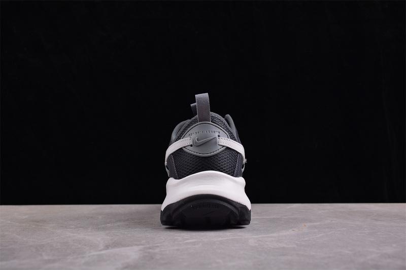 Nike TC 7900 "Anthracite Platinum Tint" фото № 5
