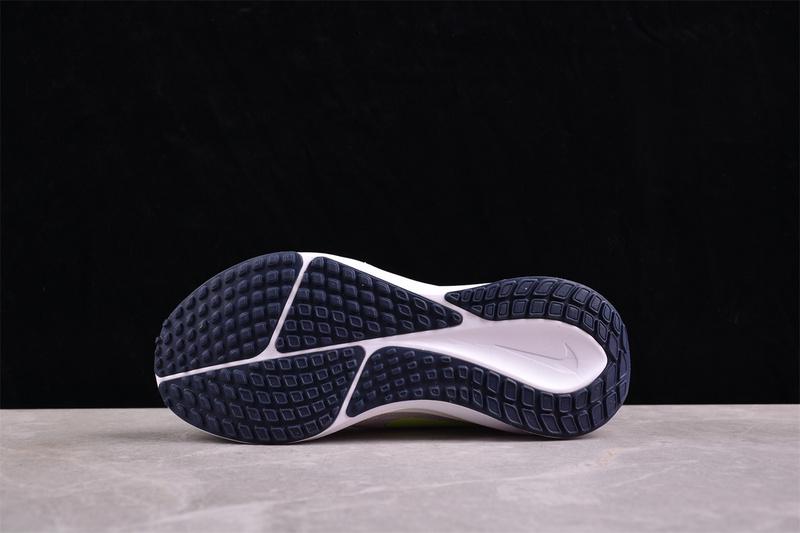 Nike Vomero 17 Running "White/Lime Blast" фото № 4